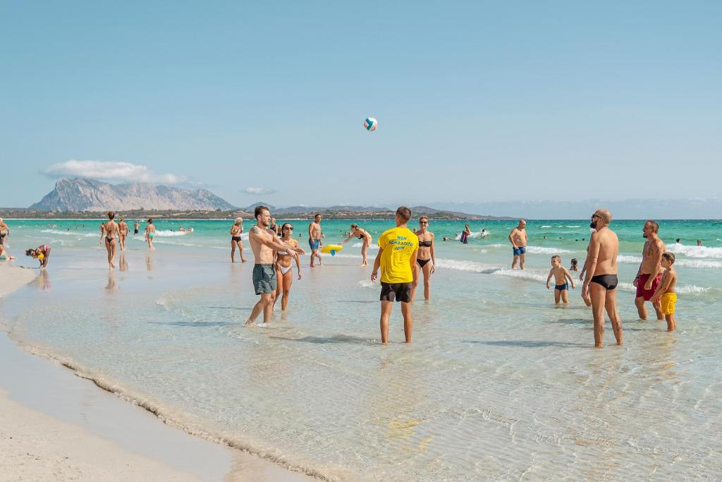 Amareclub Le Rose a San Teodoro - Resort con spiaggia