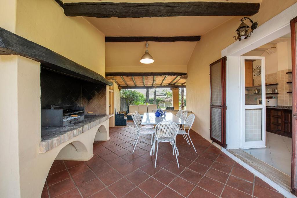 Villa Adelaide a Villasimius - Lussuosa con Solarium e Tennis
