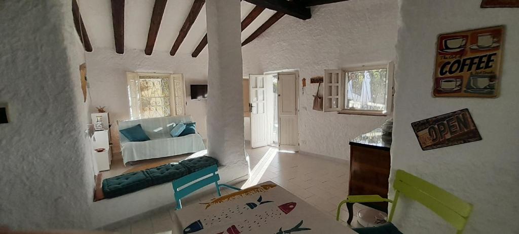 ViaGramsci129 a San Teodoro - Elegante casa con terrazza