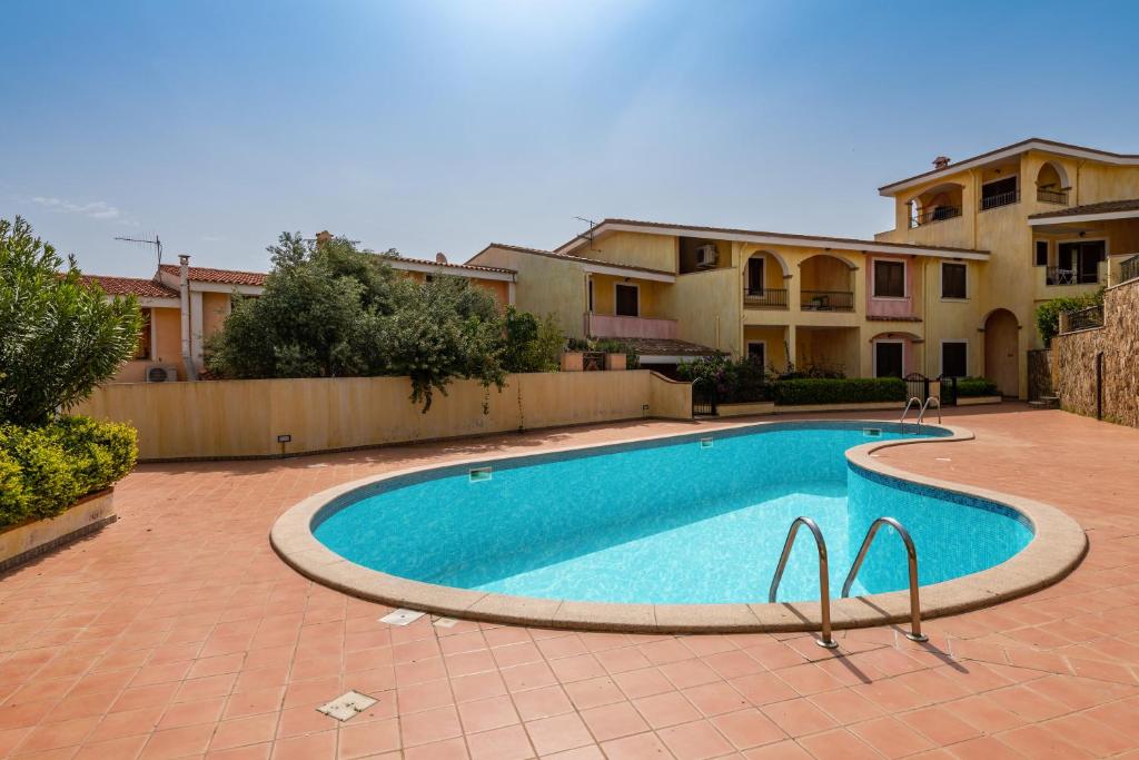 Casa Celeste a Villasimius - Accogliente Oasi con Piscina