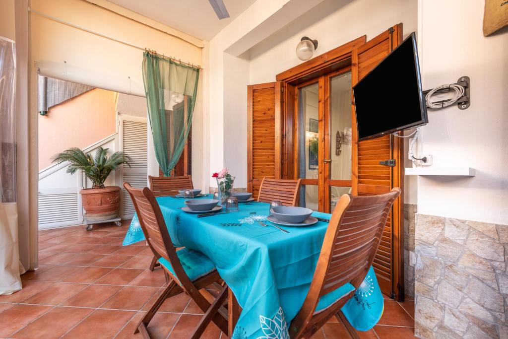 Bellarosa 3 a Villasimius - Incantevole Casa con Giardino