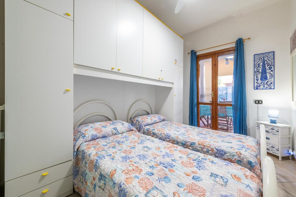 Bellarosa 3 a Villasimius - Incantevole Casa con Giardino
