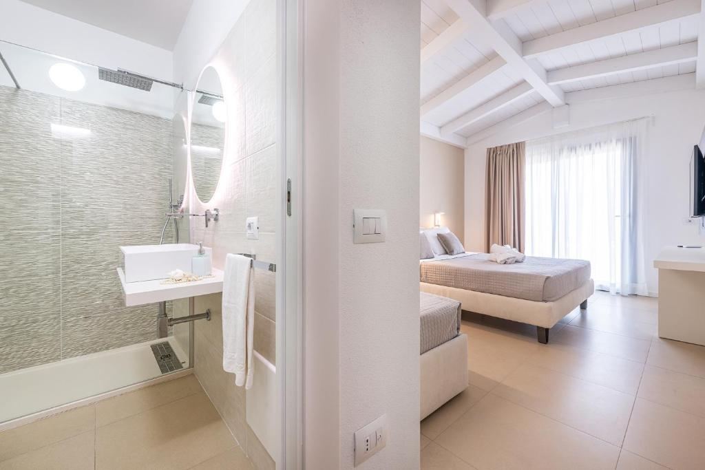 Palazzo Michelangelo a Villasimius - Lussuoso Hotel con Piscina