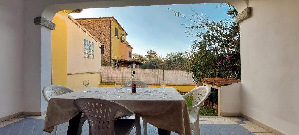 Trilocale Aresula - Spazioso Appartamento con Balcone