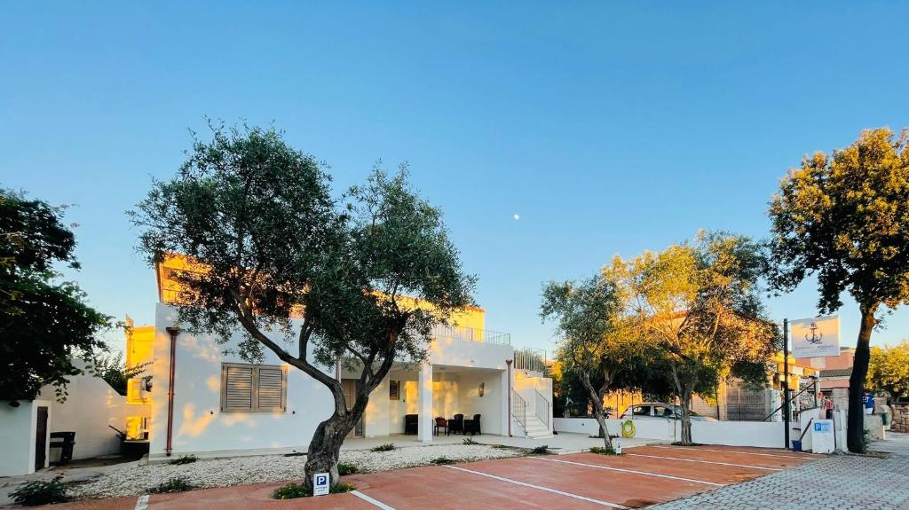 CHRISSO ROOMS a San Teodoro - Accogliente B&B centrale