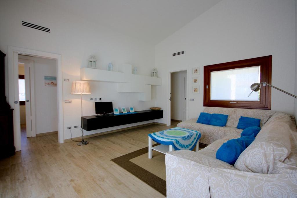 Villa Franca a San Teodoro - Elegante Casa con Terrazza