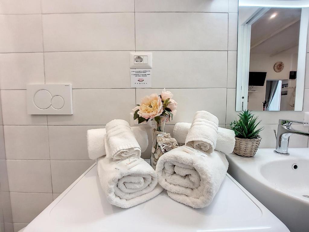 Protea House ad Alghero - Moderni Appartamenti Centrali