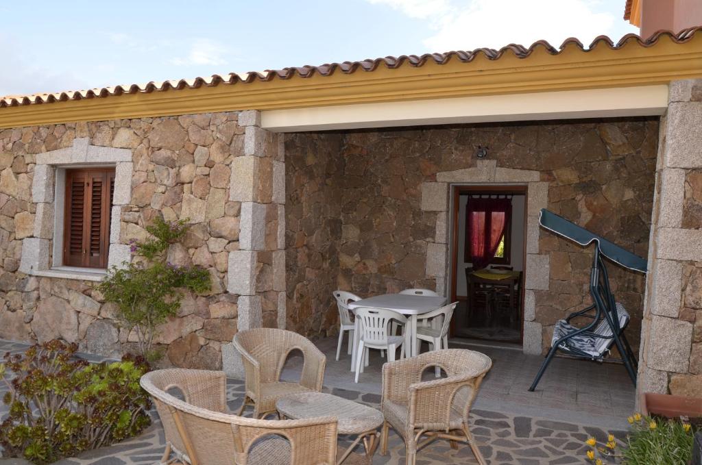 Le Villette di San Teodoro - Case vacanze con giardino