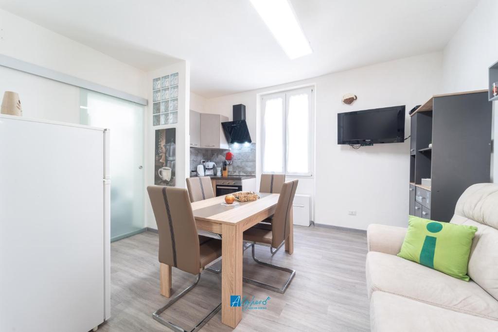City Center white ad Alghero - Accogliente appartamento