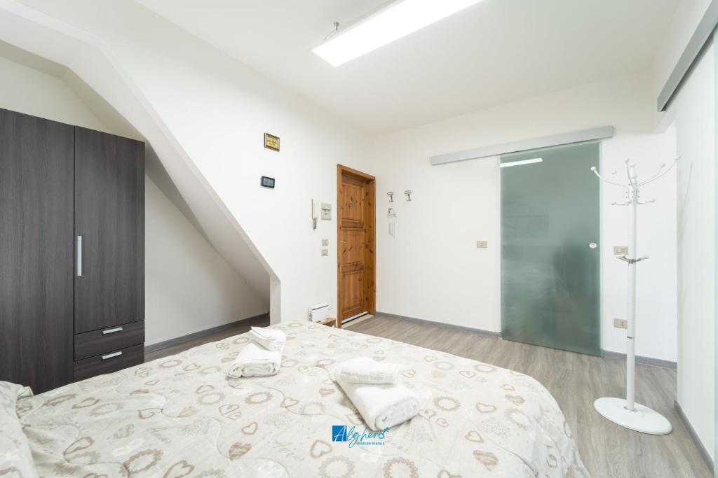 City Center white ad Alghero - Accogliente appartamento