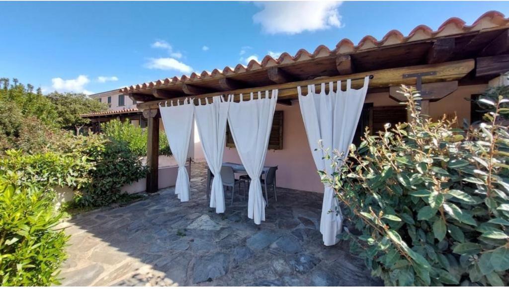 Villetta del Sole a San Teodoro - Villa con WiFi gratis