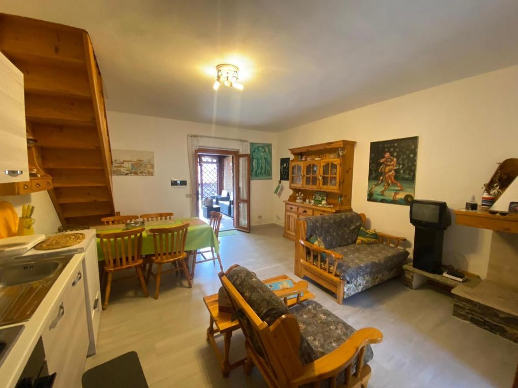 Casa San Teodoro Centro - Incantevole Casa con Terrazza