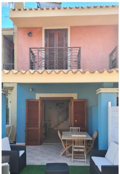 Casa Ginestra a Villasimius - Villa lussuosa con jacuzzi