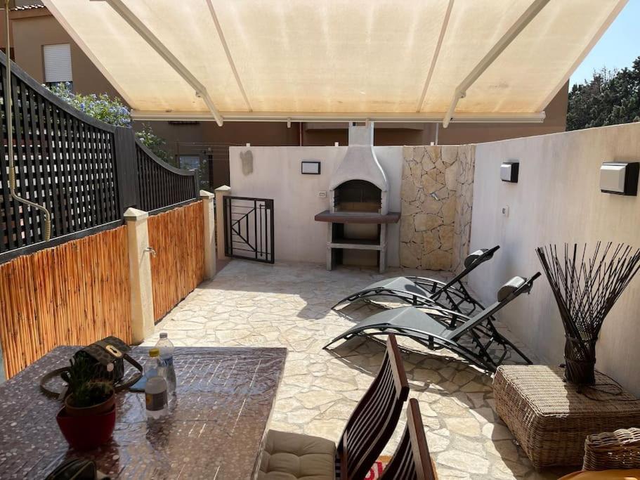 Casa Ginestra a Villasimius - Villa lussuosa con jacuzzi