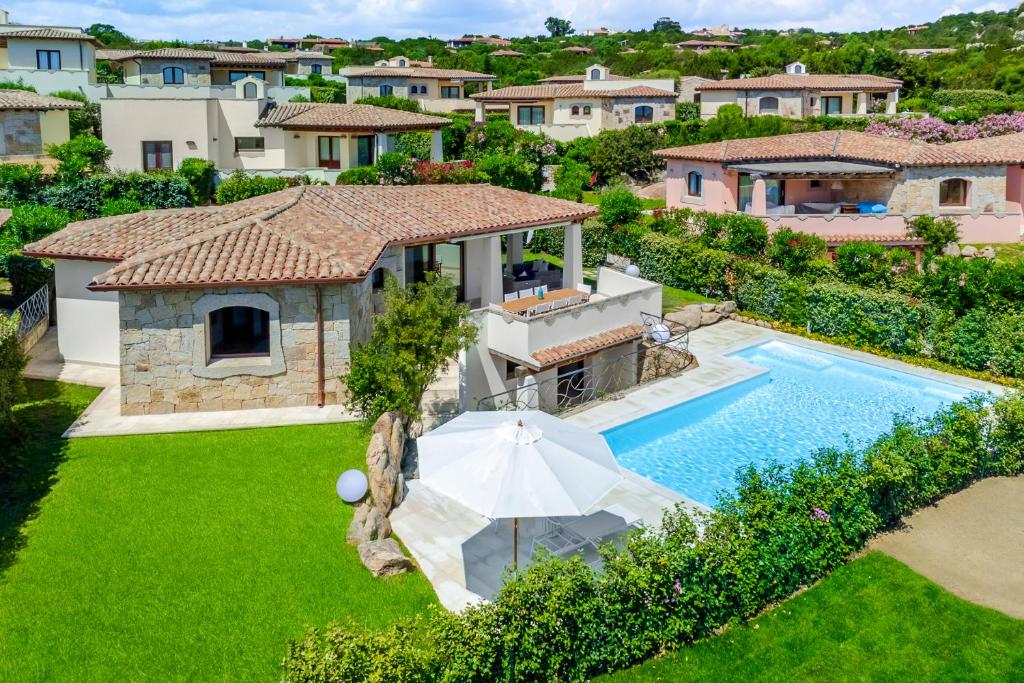 Villa Moderna a San Teodoro - Lussuosa con spiaggia