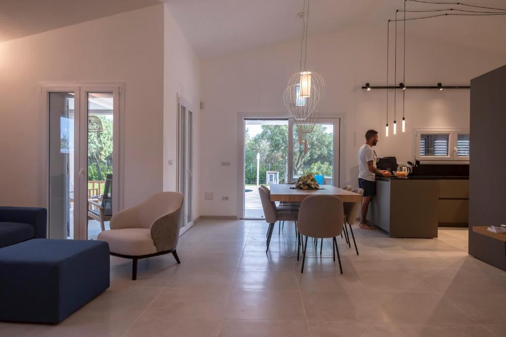 Villa Golden Root a San Teodoro - Esclusiva con piscina