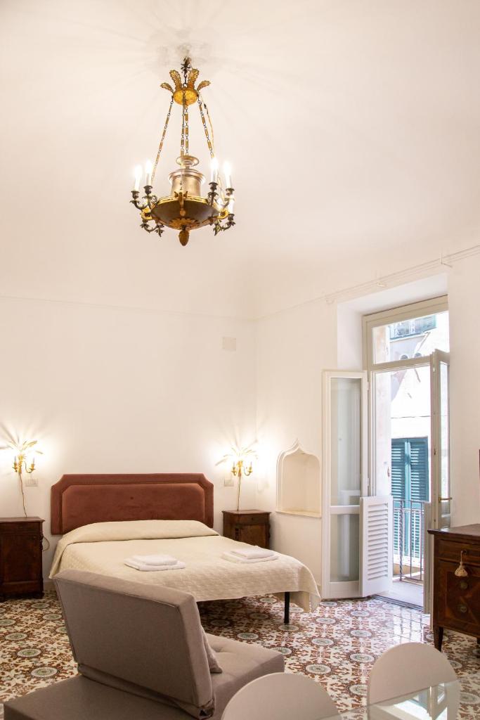 Honoré de Balzac ad Alghero - Camere Confortevoli Centro