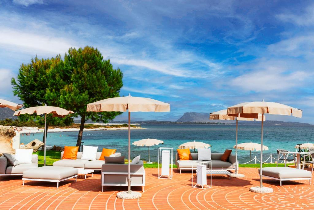 AMASEA Resort a San Teodoro - Lussuoso Hotel con Piscina