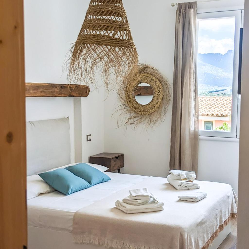 Arya Room a Villasimius - Incantevole B&B vista montagna