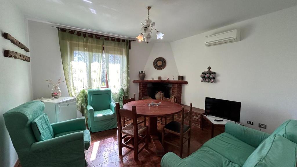 Villa Matteo a San Teodoro - Lussuosa con 4 camere in centro