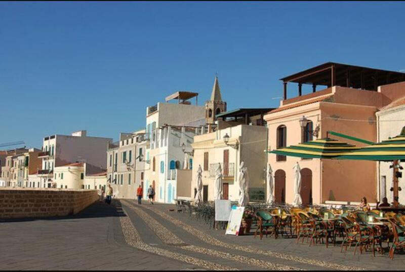 Domus Fiorita ad Alghero - Incantevole appartamento con terrazza