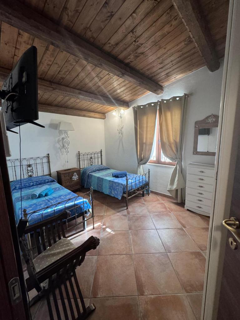 PM 85 ad Alghero - Splendida villa con giardino sul mare