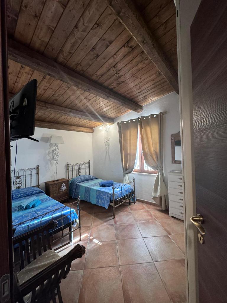 PM 85 ad Alghero - Splendida villa con giardino sul mare