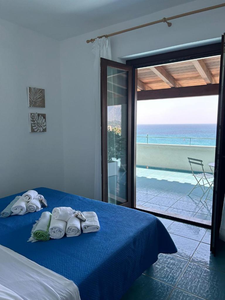 Villa Tre Mari a Villasimius - Hotel con vista mare