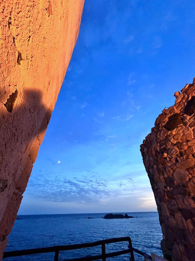 Ichnos Experience a Villasimius - Homestay con patio