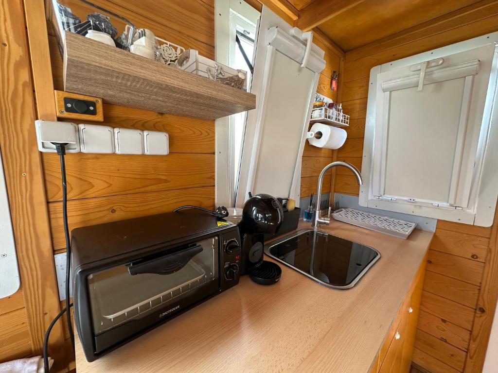 Blue Oasis Houseboat ad Alghero - Magica Casa sul Mare
