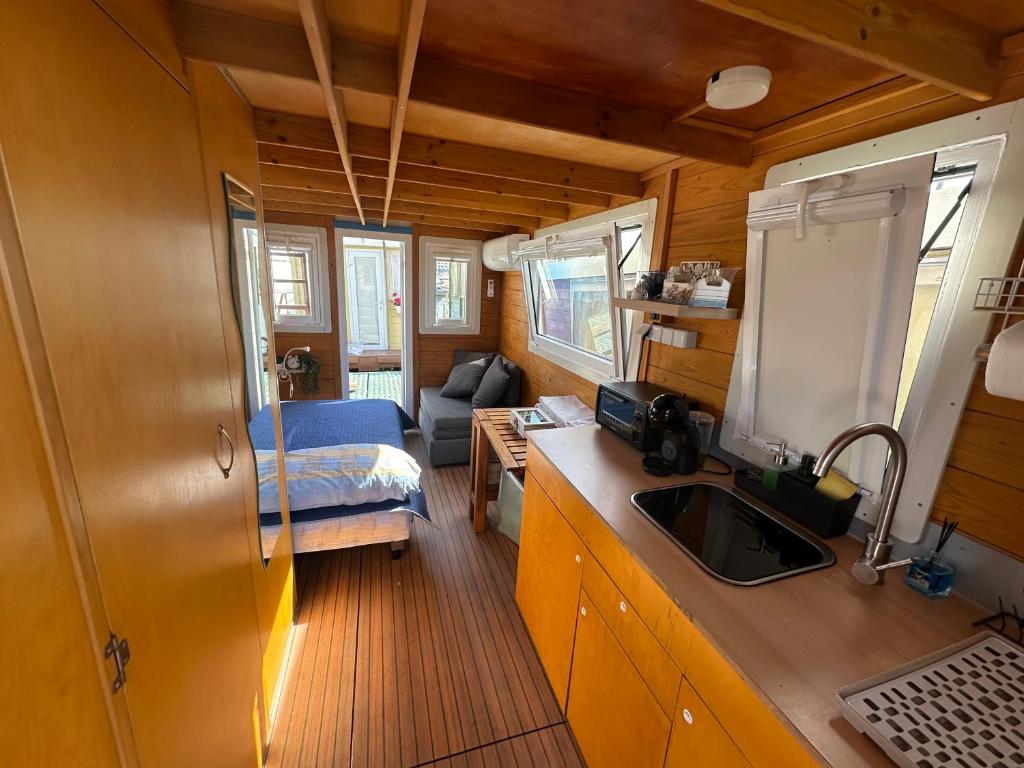 Blue Oasis Houseboat ad Alghero - Magica Casa sul Mare