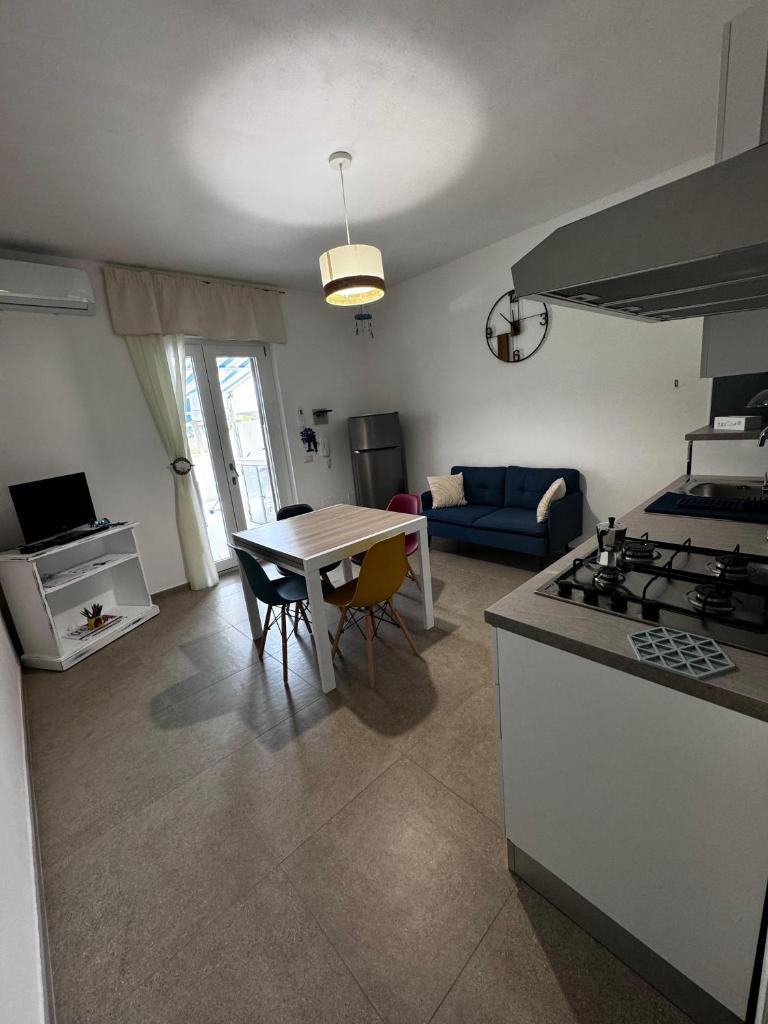 PM 84B ad Alghero - Spazioso Appartamento con Terrazza