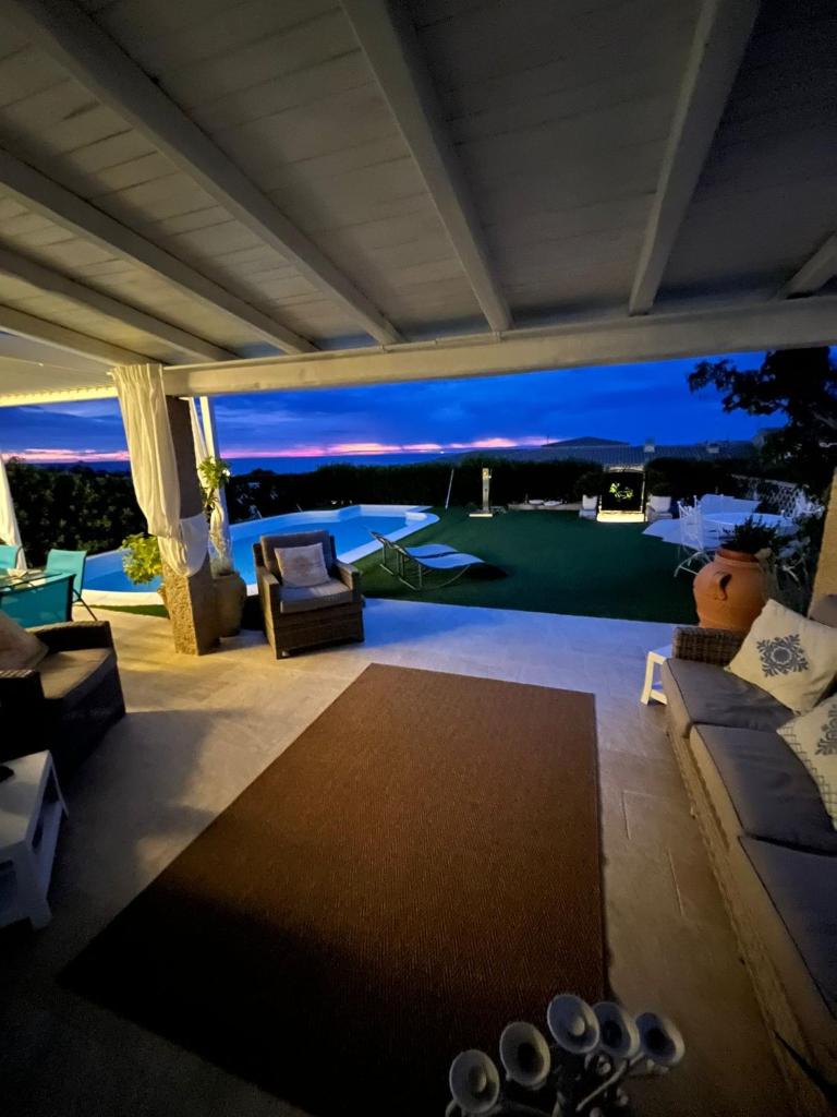 Villa Adel a San Teodoro - Lussuosa villa con piscina