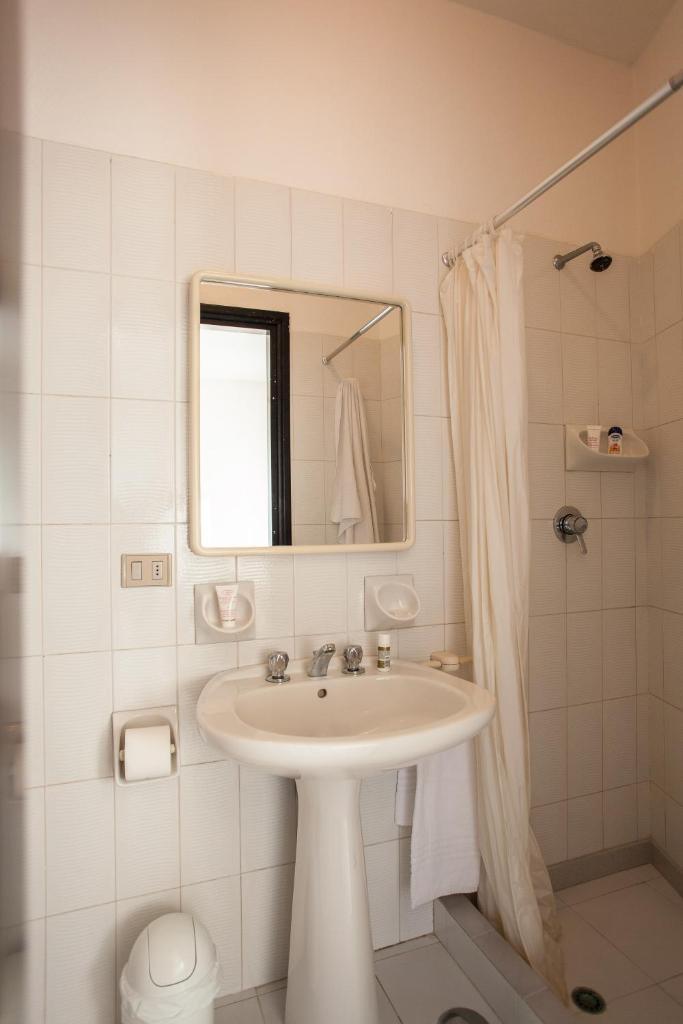 Appart Hotel Residence a Villasimius - Relax in piscina