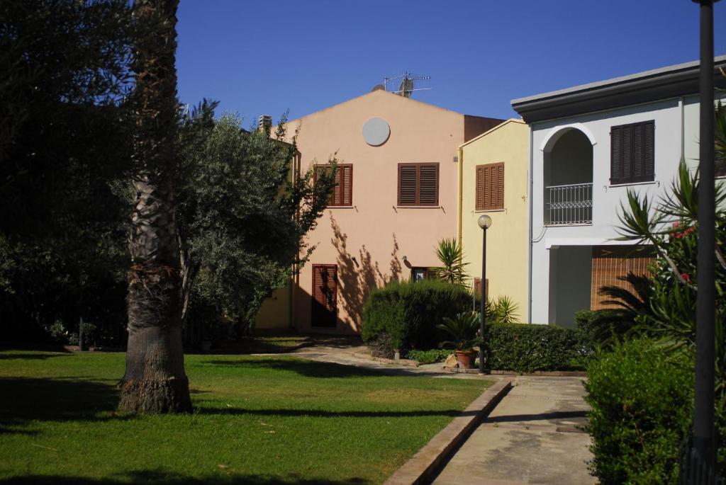 Villa Eliana a Villasimius - Lussuoso appartamento con piscina