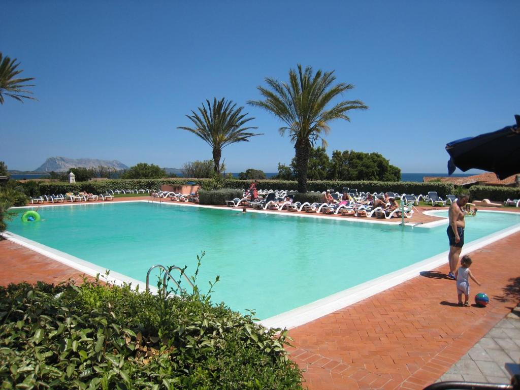 Liscia Eldi Resort a San Teodoro - Paradiso con piscina