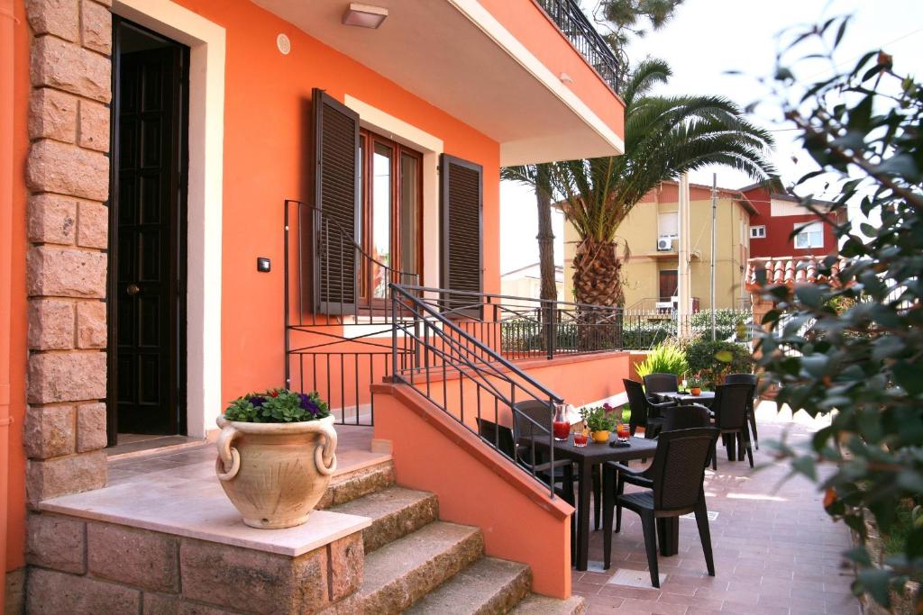 Villa Marogna ad Alghero - Rilassante B&B vicino alla spiaggia