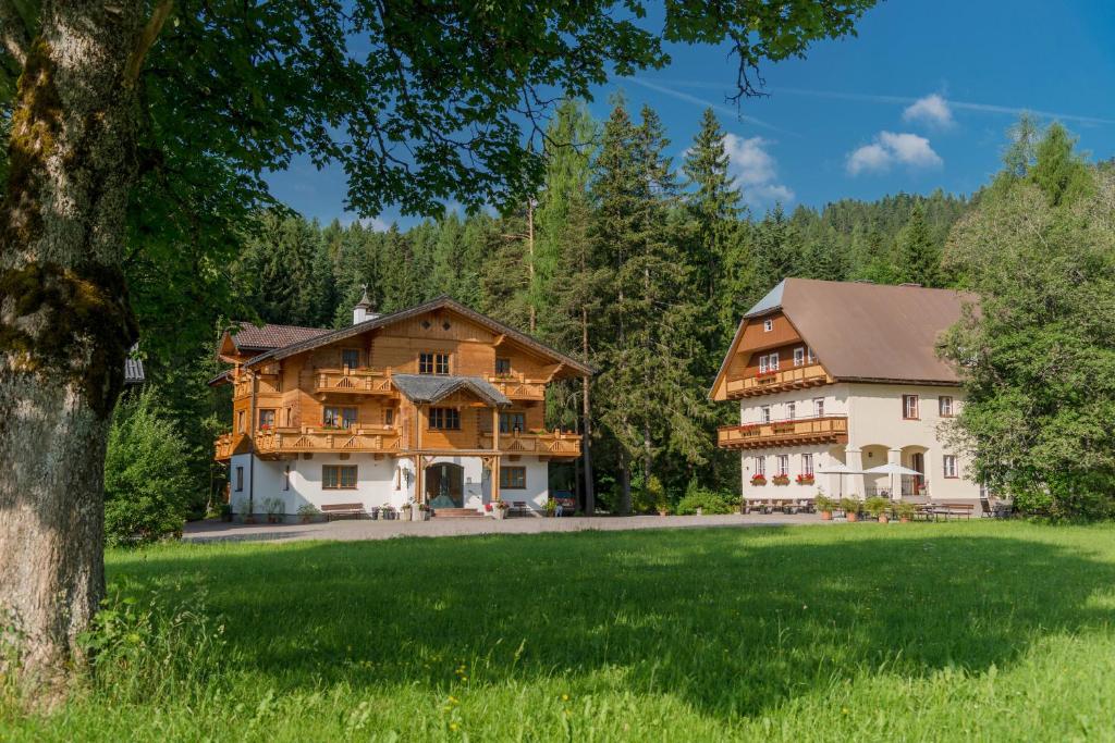 Bio-Holzhaus und Landhaus Heimat