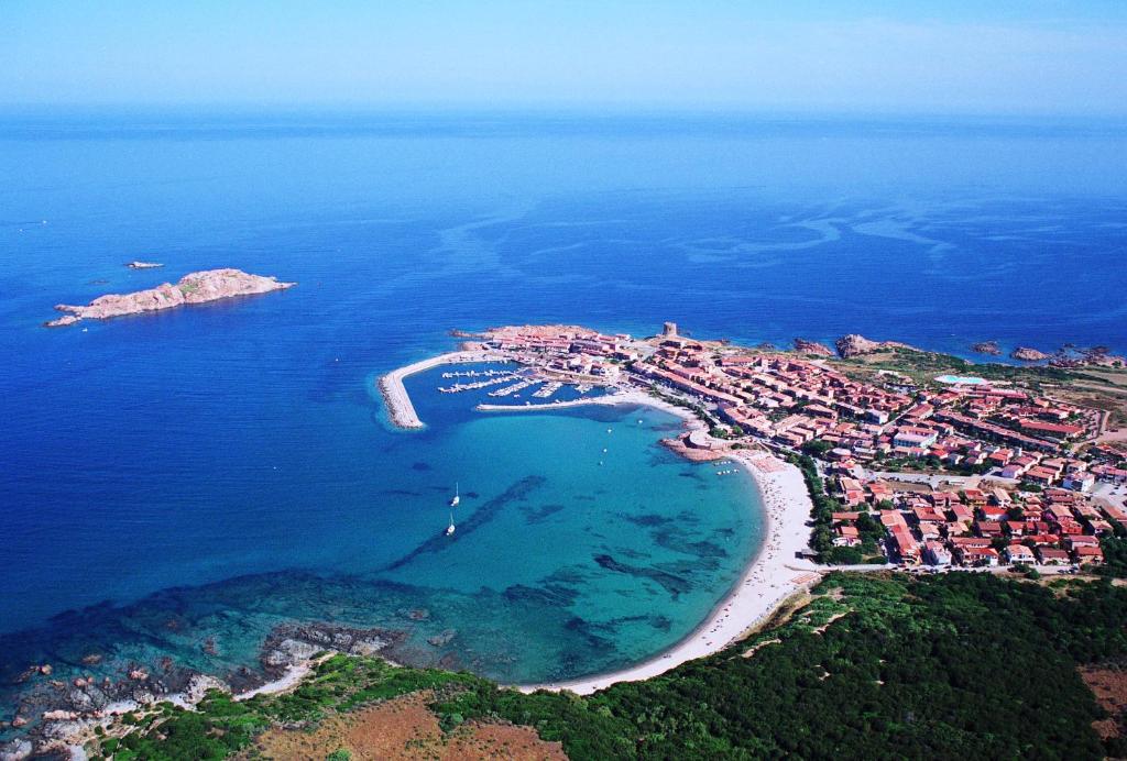 La Marinedda a Isola Rossa - Lussuosi Appartamenti Mare