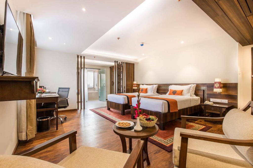 Akama Hotel Ltd - Deluxe King/Twin