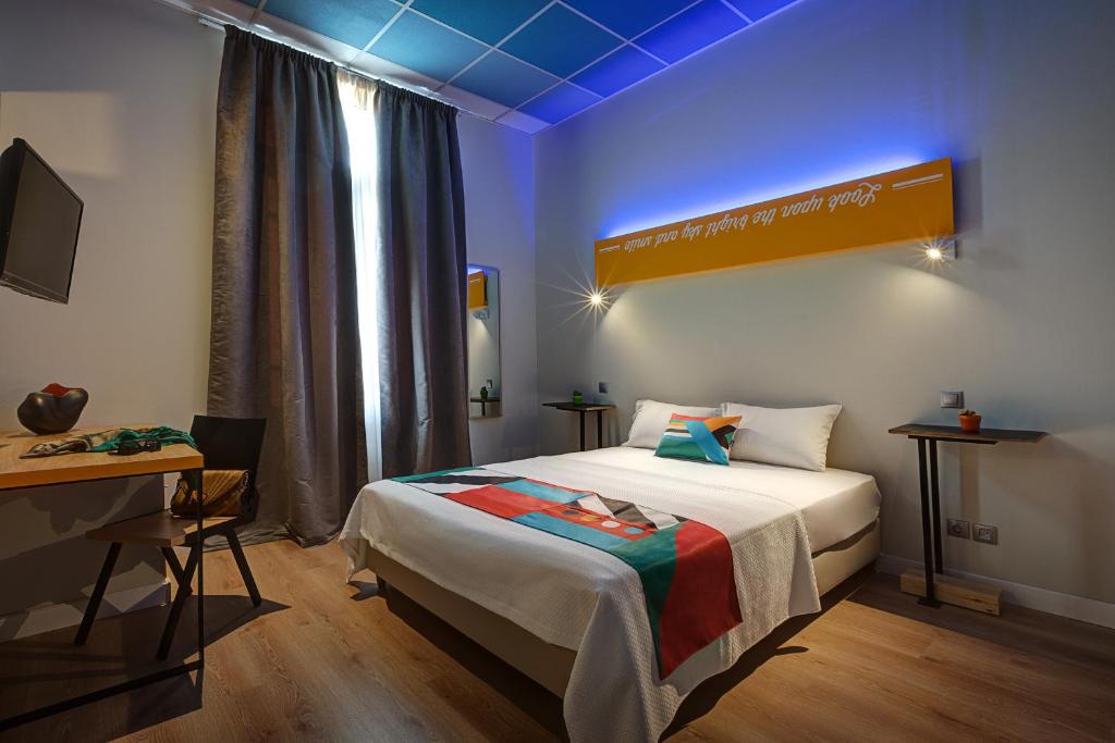 Colors Ladadika Thessaloniki - المشاريع التجارية التجارية