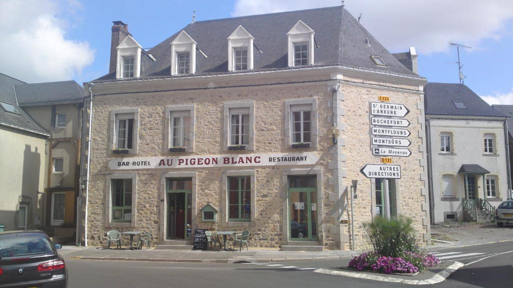 Au Pigeon Blanc - Housity