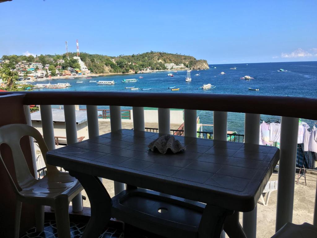 Reynaldo's Upstairs - Chambre Simple Avec Balcon