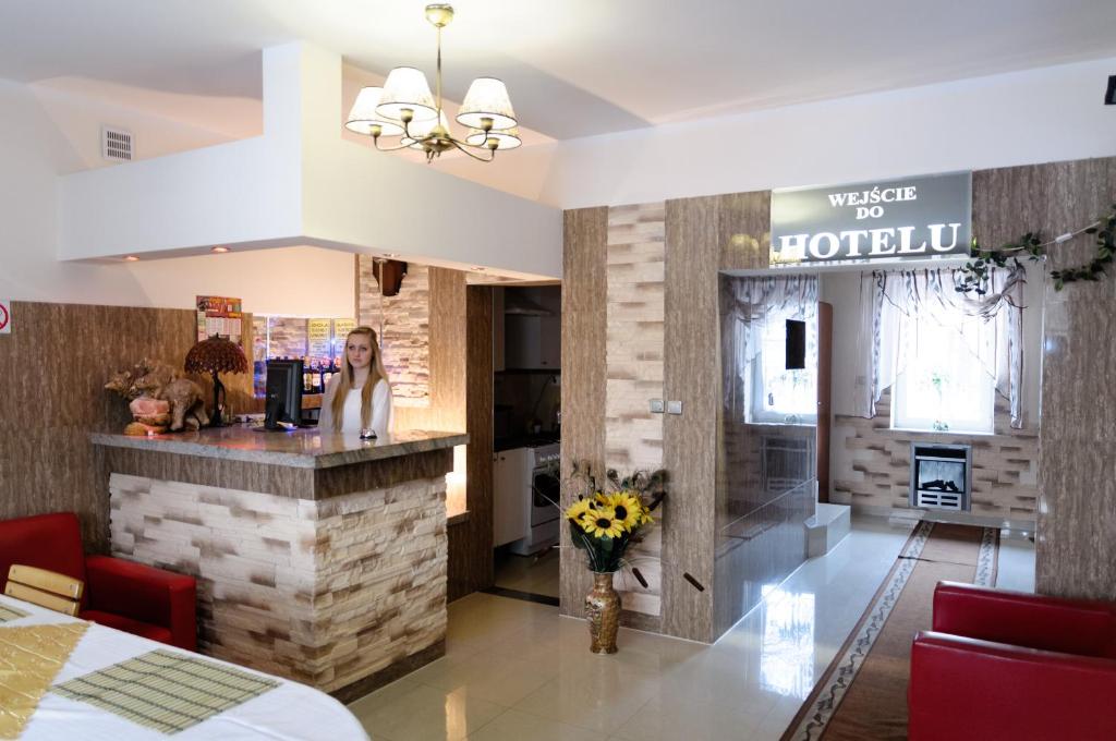Hotelik Niedżwiadek - Housity