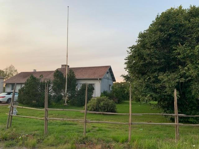 Basic Finland house with big garden - Hizvo