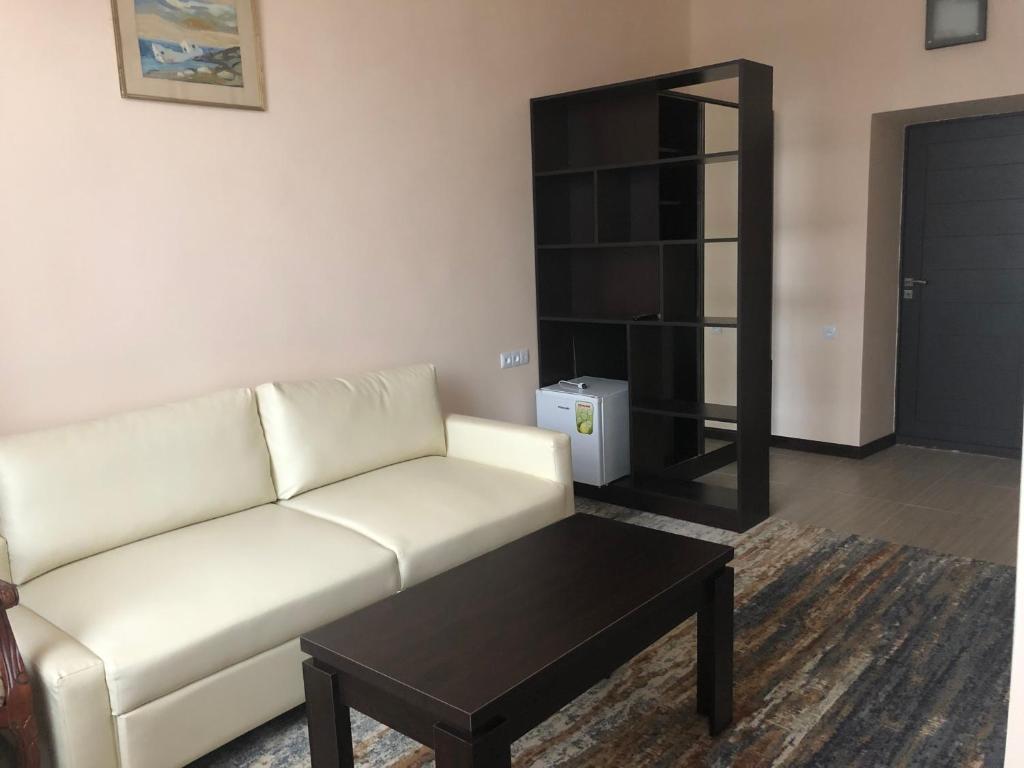 Vanadzor Armenia Hotel - Superior Doppel- Oder Zweibettzimmer