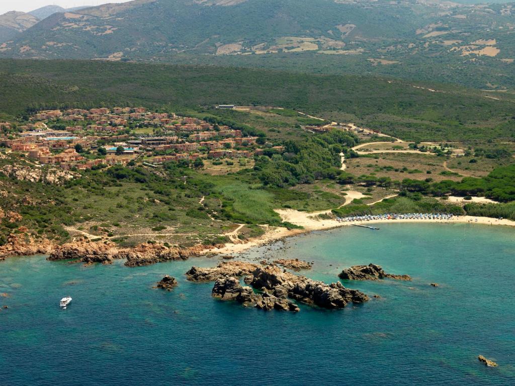 Villa Unica a Isola Rossa - Lussuosi appartamenti panoramici