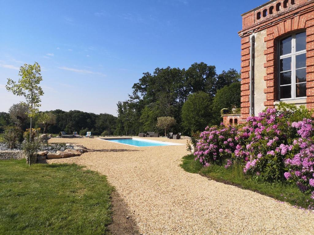 Château de Beauchêne Chambres d'Hôtes - Housity