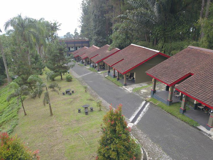 Surya Hotel & Resort