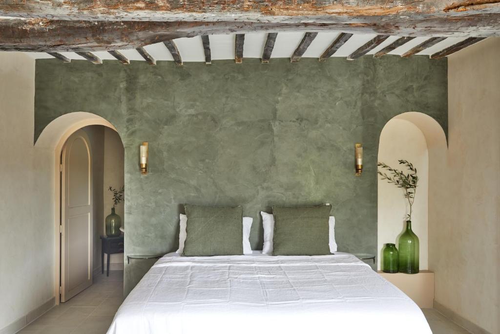 Luxury townhouse in the heart of medieval St Paul de Vence — photo 2